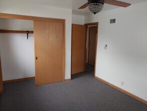 2213 S 63rd St in West Allis, WI - Building Photo - Building Photo