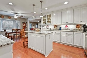 302 Summerset Ln in Summerville, SC - Building Photo - Building Photo