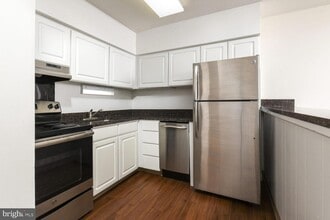 449 Hamilton St, Unit 414 in Norristown, PA - Building Photo - Building Photo