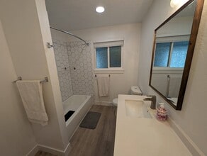 5206 W Hunter Dr in Salt Lake City, UT - Building Photo - Building Photo