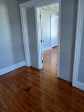 91 Providence St, Unit Spacious 3 bedroom unit in Worcester, MA - Building Photo - Building Photo