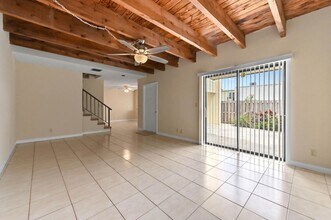 1606 Shaker Cir in Wellington, FL - Foto de edificio - Building Photo