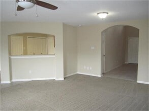 11711 Elizabeth Ct in Pinehurst, TX - Building Photo - Building Photo