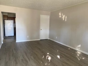 1873-1875 E Post Rd in Beloit, WI - Building Photo - Building Photo