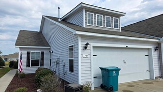 1799 Berkley Village Loop in Myrtle Beach, SC - Building Photo