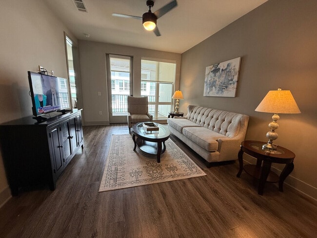 property at 3699 Lenox Rd NE