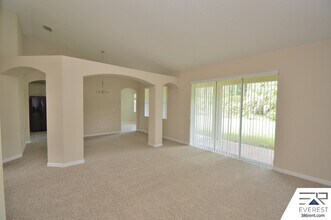 34 Utrillo Pl in Palm Coast, FL - Building Photo - Building Photo