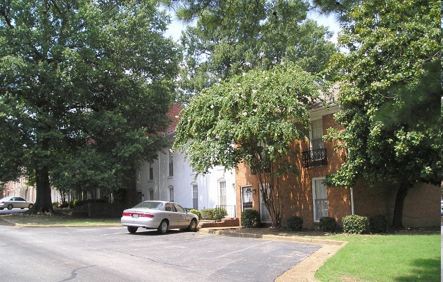 Raleigh Court Townhomes in Memphis, TN - Building Photo - Building Photo