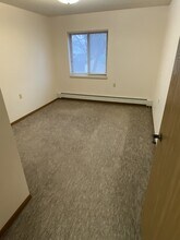 Sunshine Apartments in Worthington, MN - Foto de edificio - Building Photo