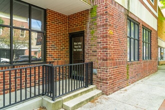 Bayard Plaza in Dover, DE - Foto de edificio - Building Photo