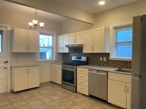 704 Lovett Ave SE in Grand Rapids, MI - Building Photo - Building Photo