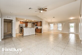 2912 NW 18th Pl in Cape Coral, FL - Building Photo - Building Photo