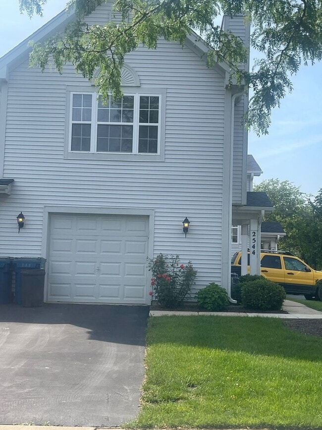 property at 2544 Dickens Dr