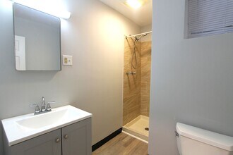 5028 Wayne Ave in Philadelphia, PA - Building Photo - Building Photo