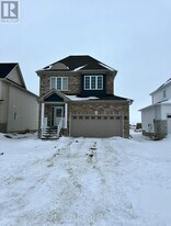 286 Springfield Cres in Clearview, ON - Building Photo