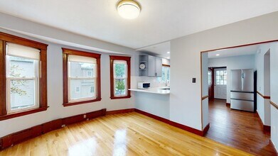 21 3rd St, Unit 2 in Medford, MA - Building Photo - Building Photo