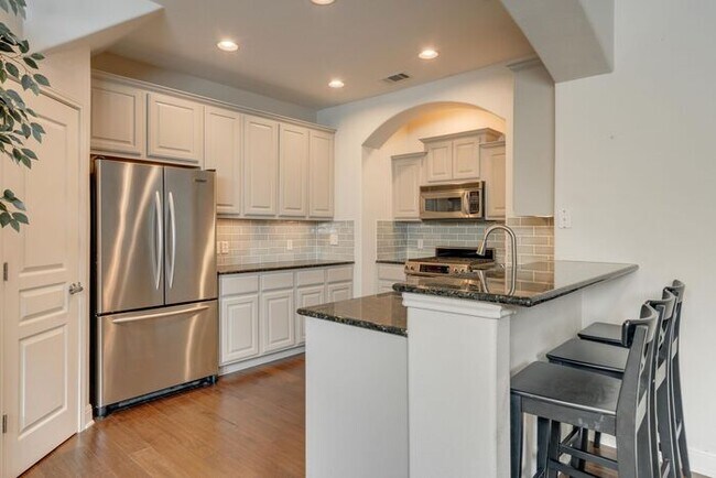 3406 Menchaca Rd-Unit -APT 14 in Austin, TX - Building Photo - Building Photo