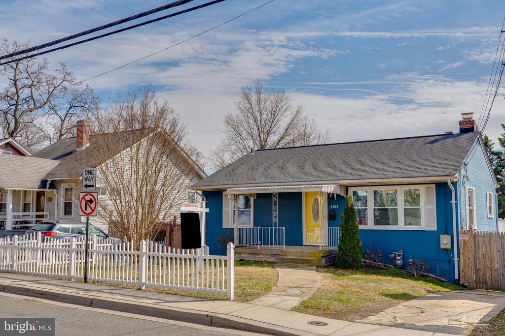 4305 Oglethorpe St in Hyattsville, MD - Building Photo