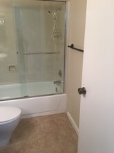 14315 Seagate Dr in San Leandro, CA - Foto de edificio - Building Photo