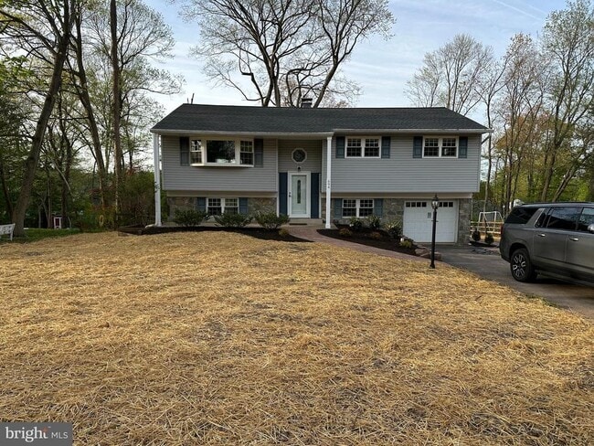 694 Barrington Rd in Collegeville, PA - Building Photo - Building Photo