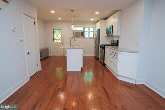 716 Manton St in Philadelphia, PA - Building Photo - Building Photo