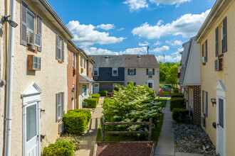 Ramsgate Court Townhomes in West Chester, PA - Building Photo - Building Photo