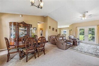 6351 Maytree Cir in Ft. Myers, FL - Building Photo - Building Photo