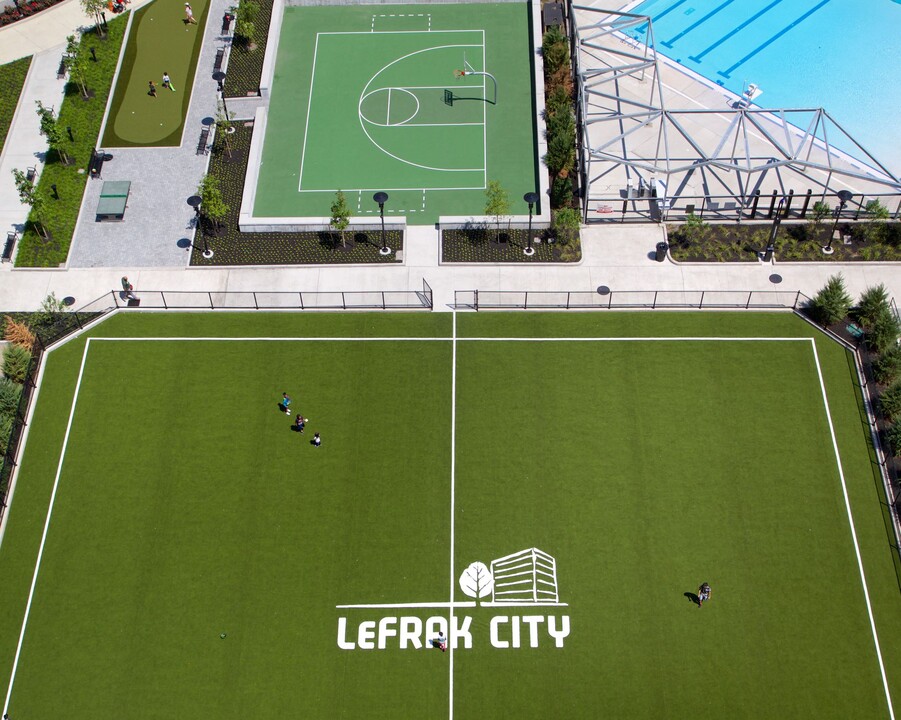 LeFrak City in Corona, NY - Building Photo