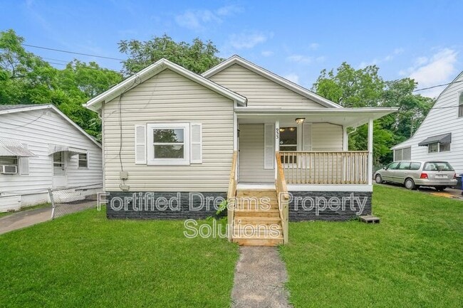 property at 933 Taft St