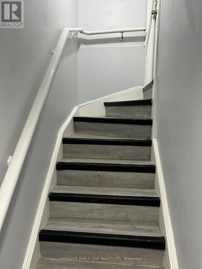 1 Grape Trail in Brampton, ON - Building Photo - Building Photo