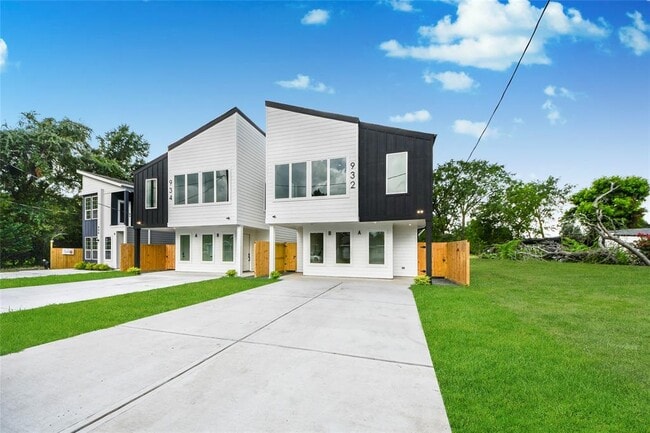 property at 932 South Ln