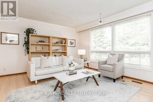 506 Duclos Point Rd in Georgina, ON - Building Photo