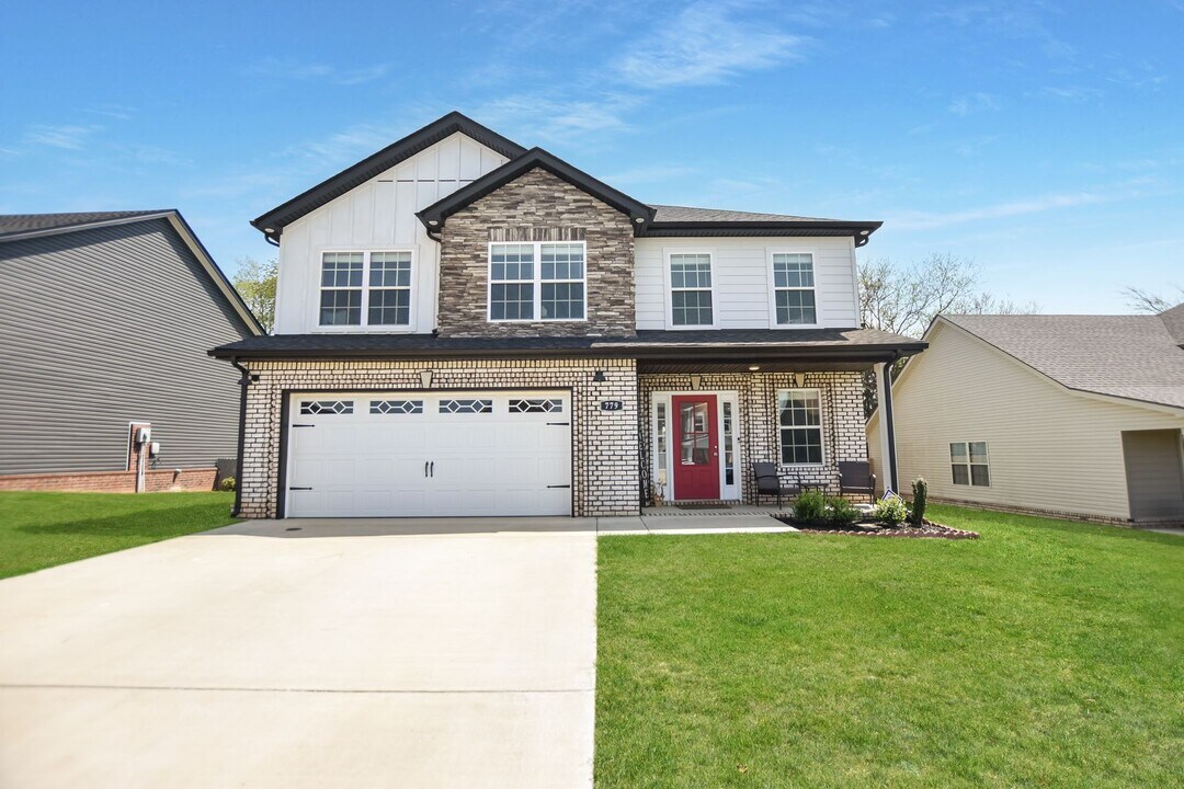 779 Lillian Grace Dr in Clarksville, TN - Building Photo