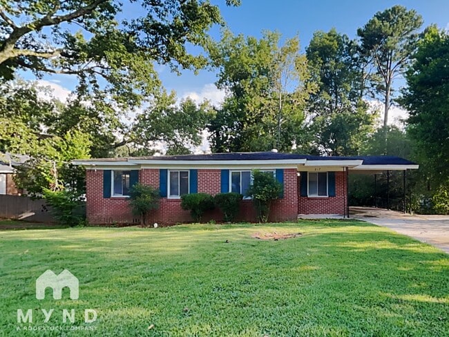 property at 217 E Haven Dr NE