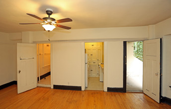 Lancaster Apartments in Milwaukee, WI - Foto de edificio - Interior Photo