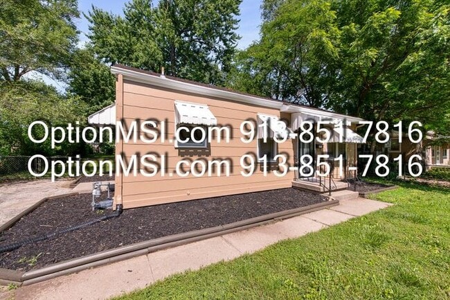 3114 S Vermont Ave in Independence, MO - Foto de edificio - Building Photo