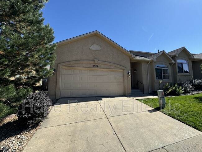 5619 University Village View in Colorado Springs, CO - Foto de edificio - Building Photo