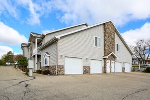 6 Pluim Dr in Waupun, WI - Building Photo