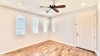 44025 Corriente Ct in Temecula, CA - Building Photo - Building Photo