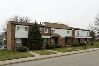 Countryside Townhomes in Kentwood, MI - Building Photo - Building Photo