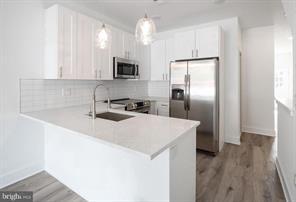 2032 E Susquehanna Ave in Philadelphia, PA - Building Photo