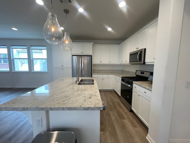 10541 Wilding Dr in Rancho Cucamonga, CA - Building Photo - Building Photo