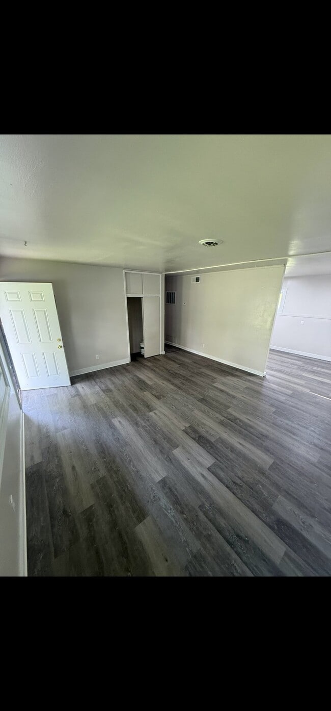 property at 28 E Adams Dr