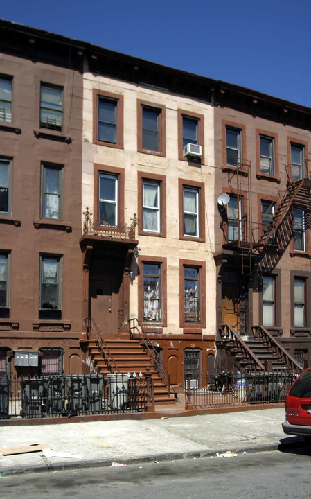 473 Kosciusko St in Brooklyn, NY - Building Photo