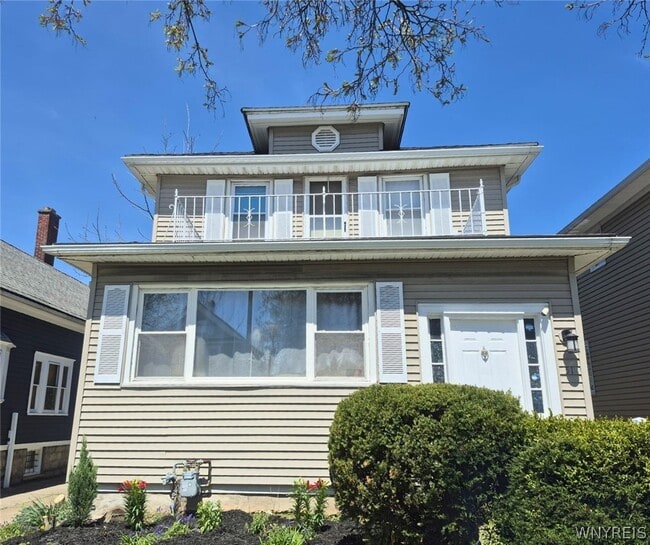 property at 51 W Northrup Pl