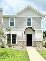 5031 Peach Dr in Milton, FL - Building Photo