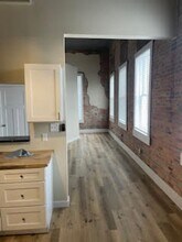 101 S Madison St-Unit -101 1/2 S. Madison Apt A in Bloomfield, IA - Foto de edificio - Building Photo