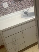 10 Osgood Ave in Lowell, MA - Foto de edificio - Building Photo