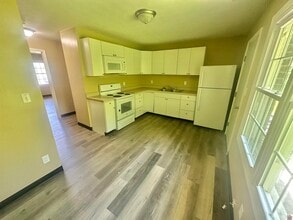 124 Barcelona Ct in Paducah, KY - Building Photo - Building Photo