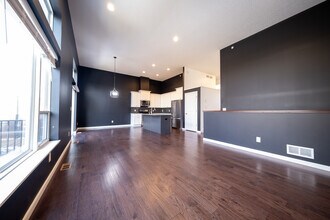 13369 Bronze Pkwy in Rosemount, MN - Building Photo - Building Photo